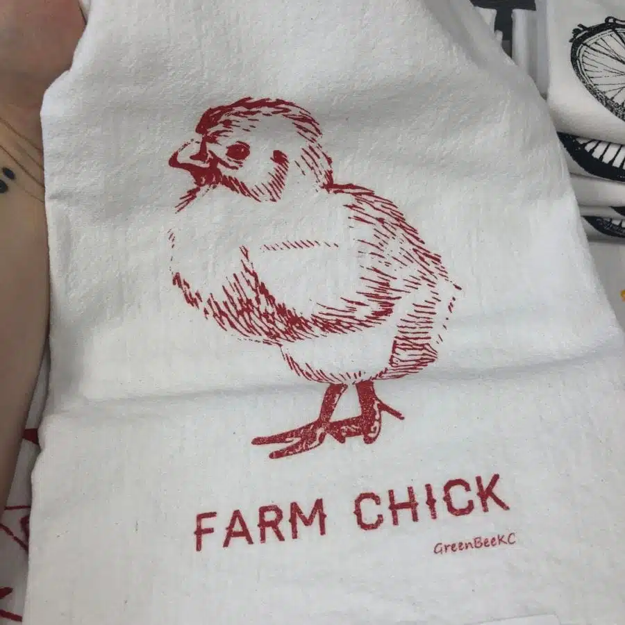 Farm Chick red FLAWED
